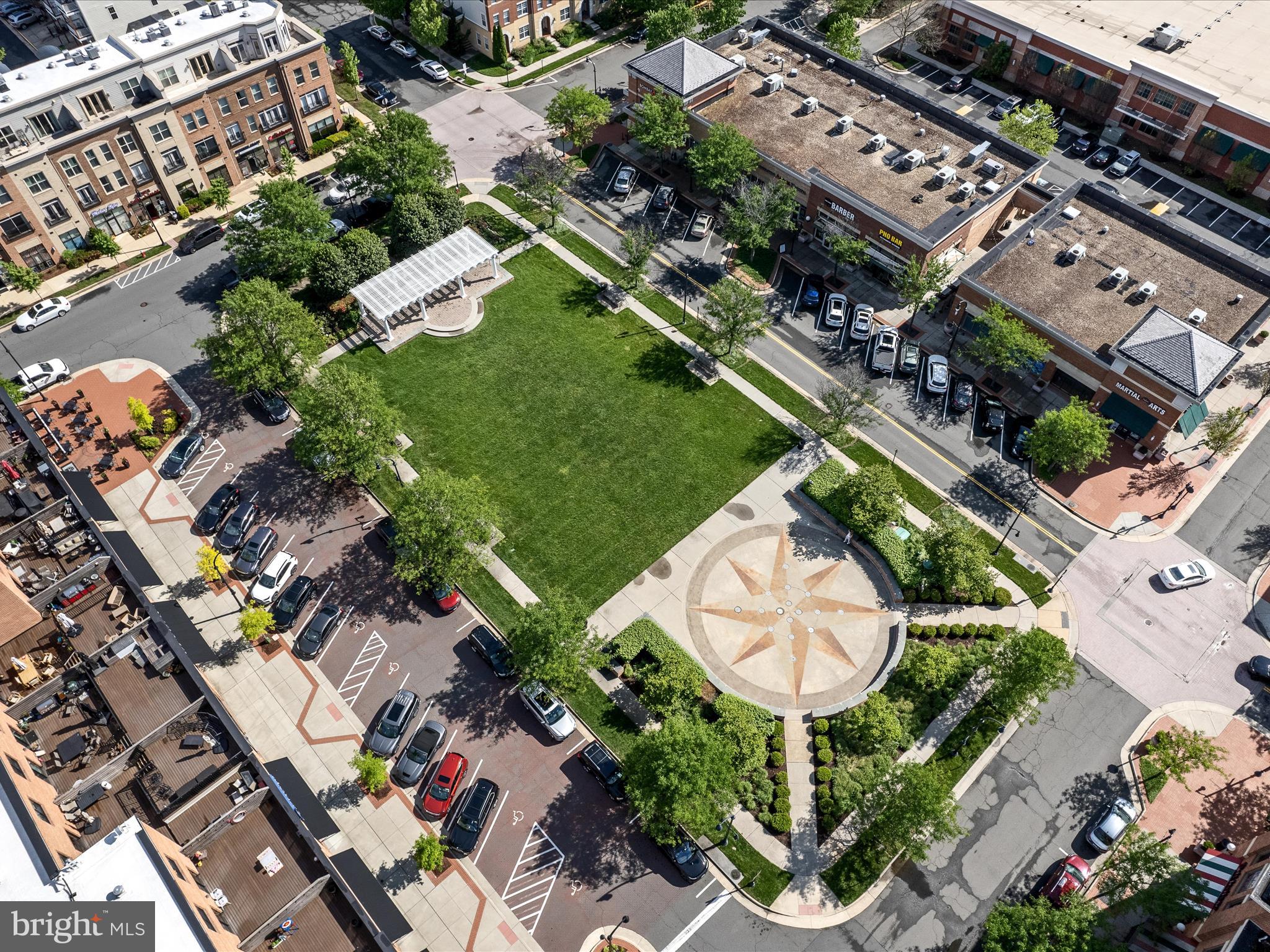 LANSDOWNE TOWN CENTER CONDOS - Residential