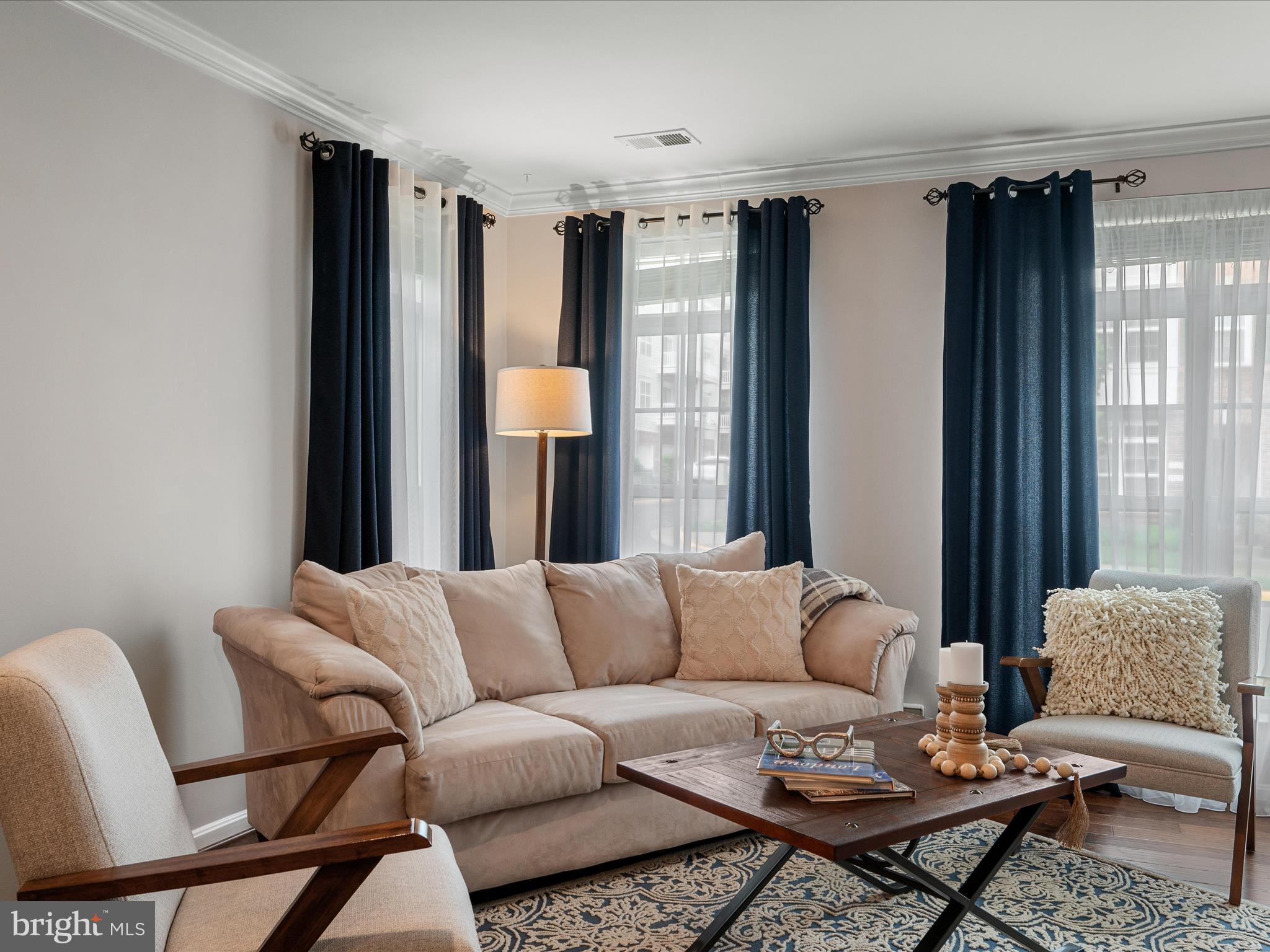 LANSDOWNE TOWN CENTER CONDOS - Residential