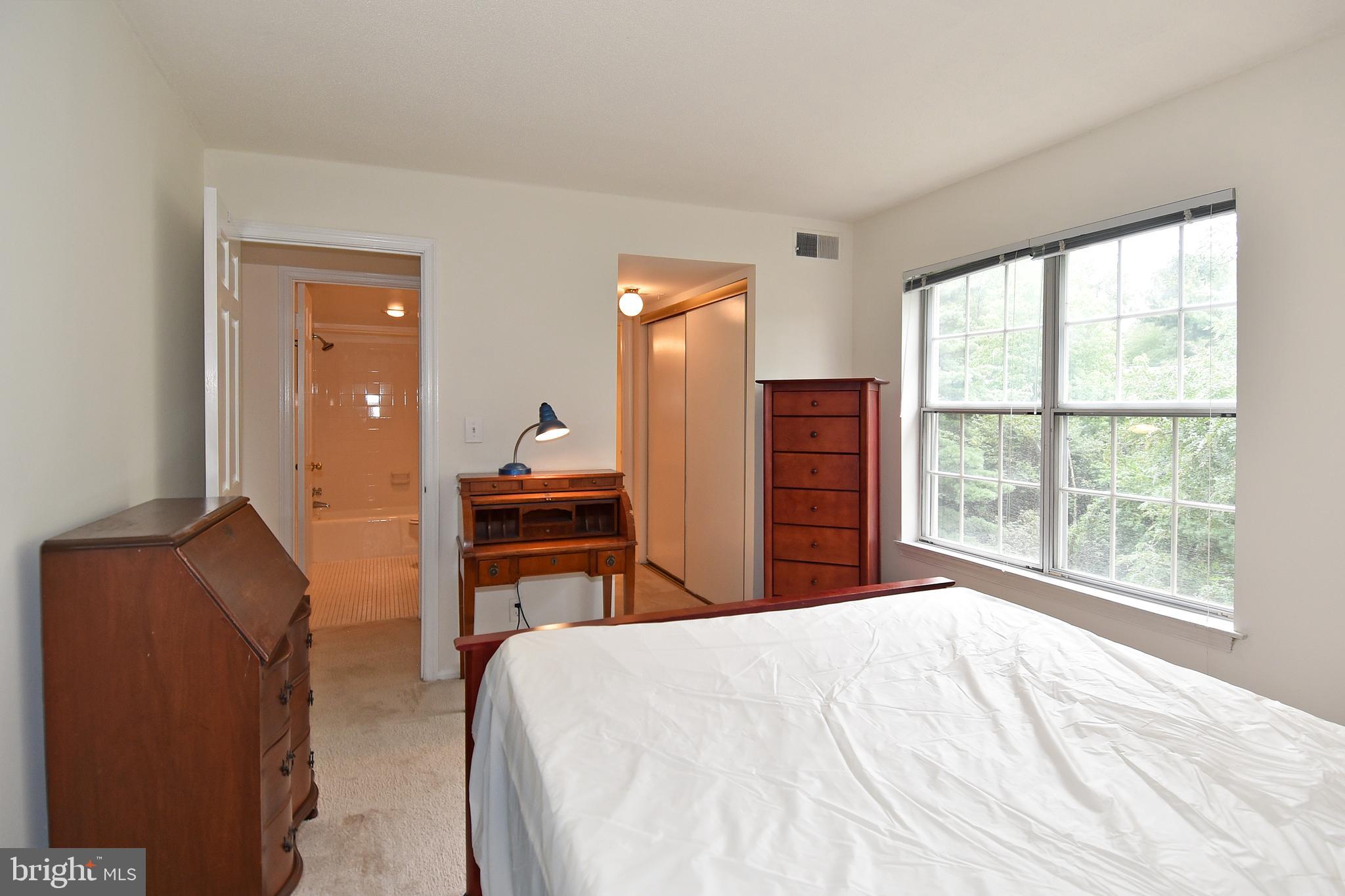 THE COLONIES - Residential Lease