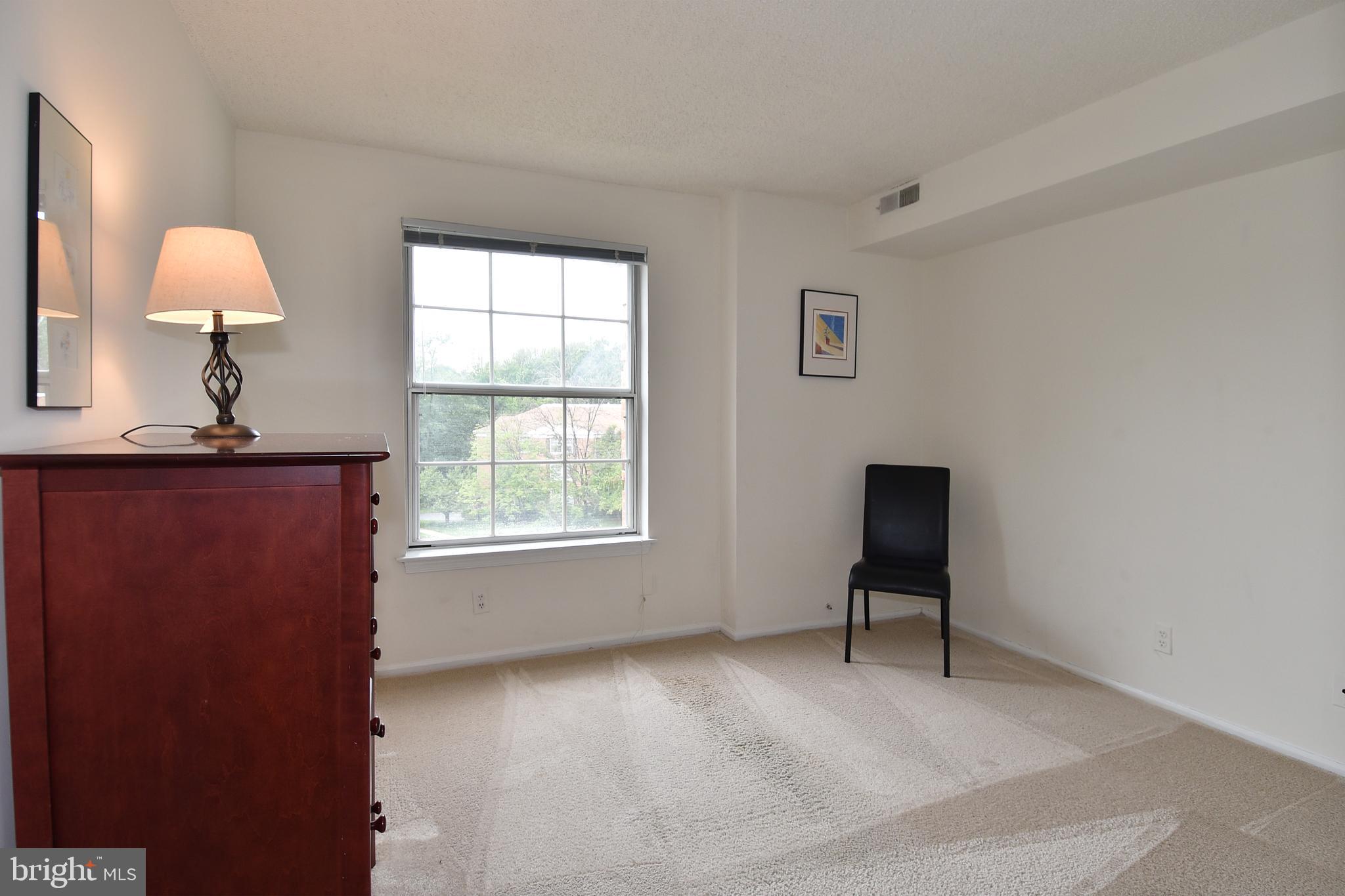 THE COLONIES - Residential Lease