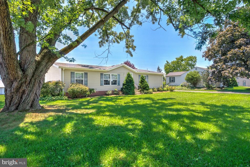 Photo of 1207 Mount Gretna Road, ELIZABETHTOWN, PA 17022 (MLS # PALA2092476)