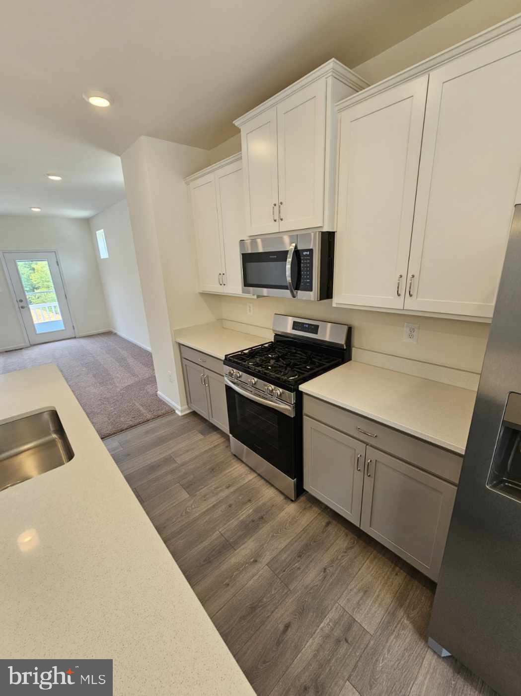 CEDAR POINTE - Residential