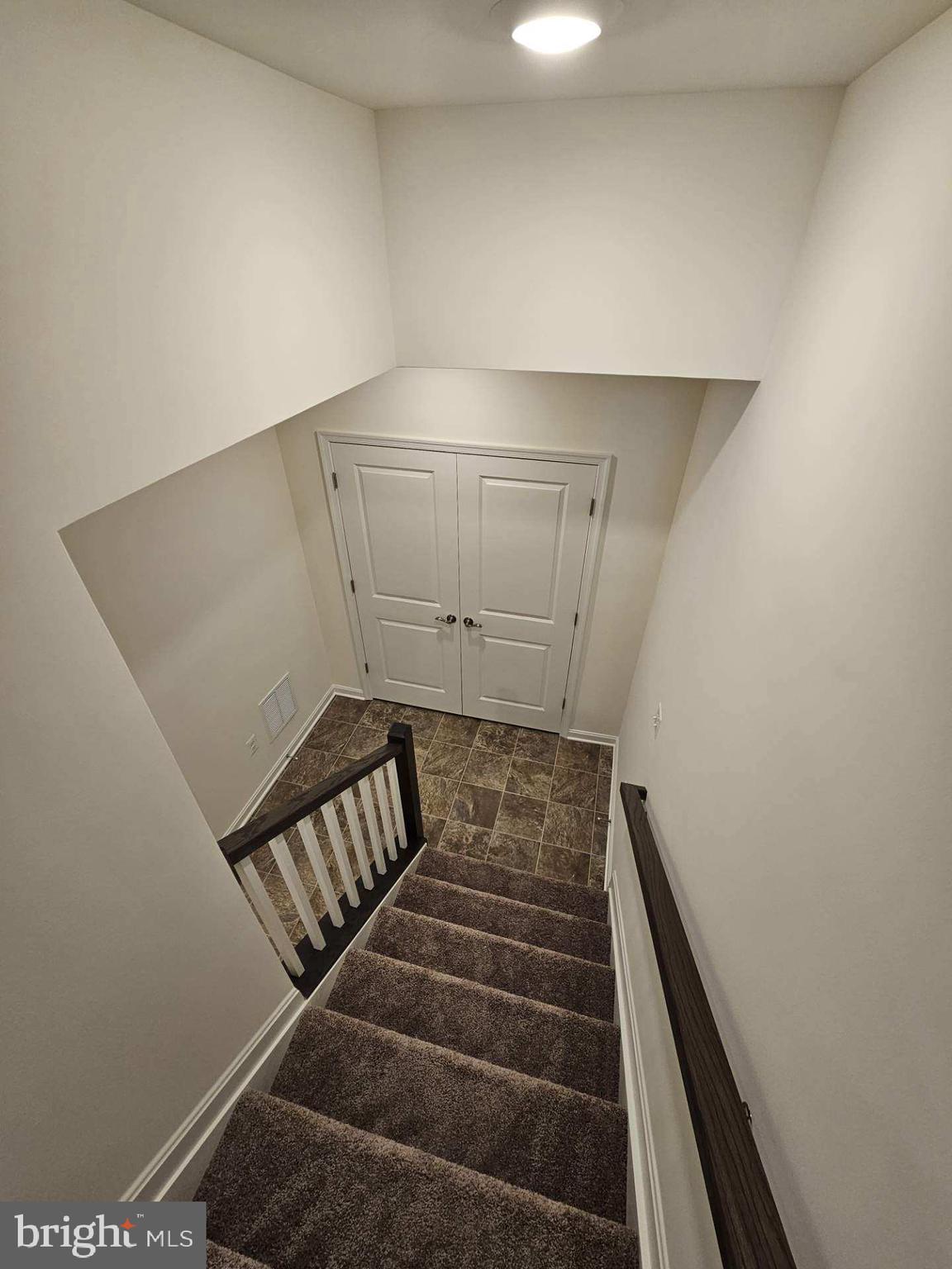 CEDAR POINTE - Residential