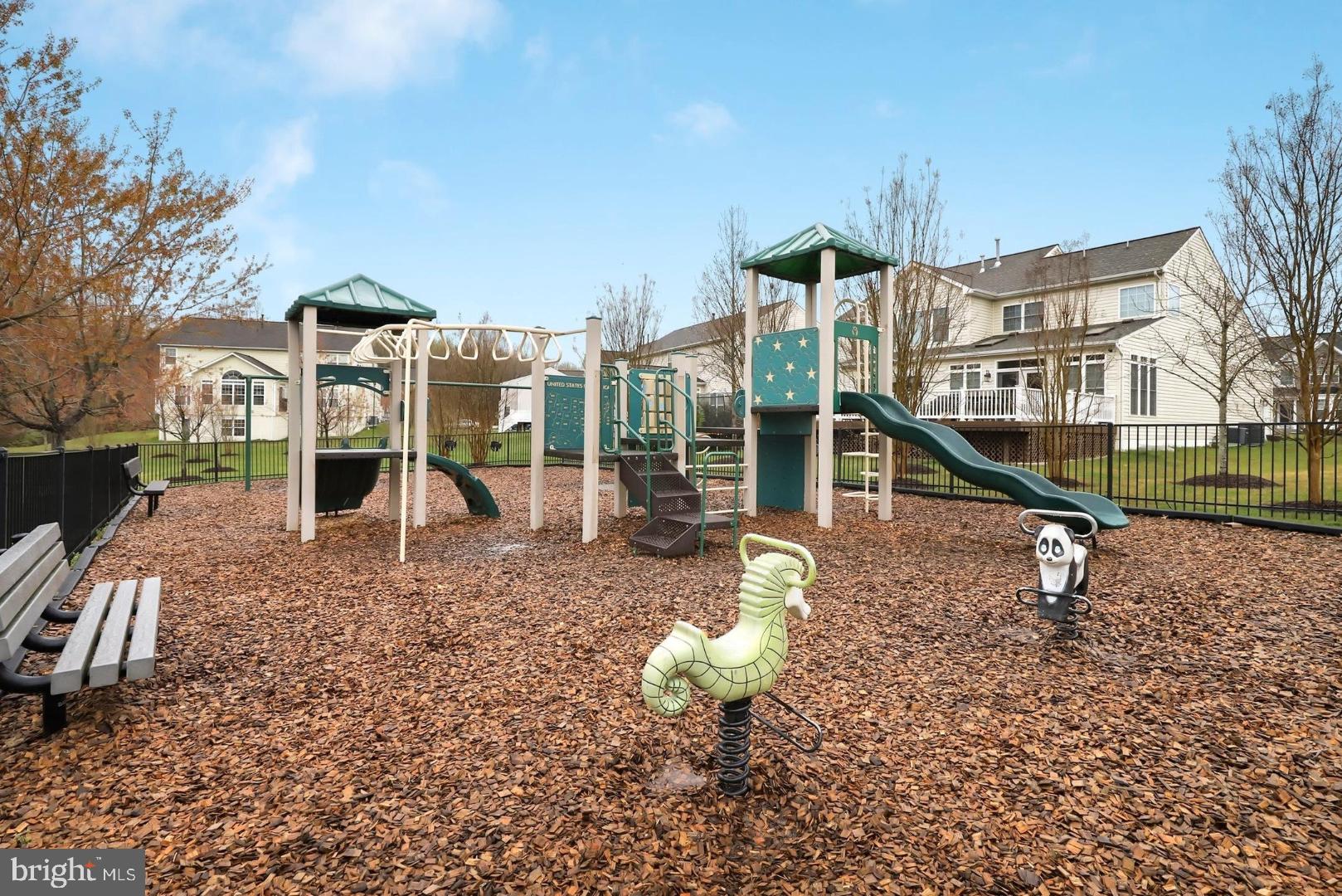 EAGLES POINTE - Residential