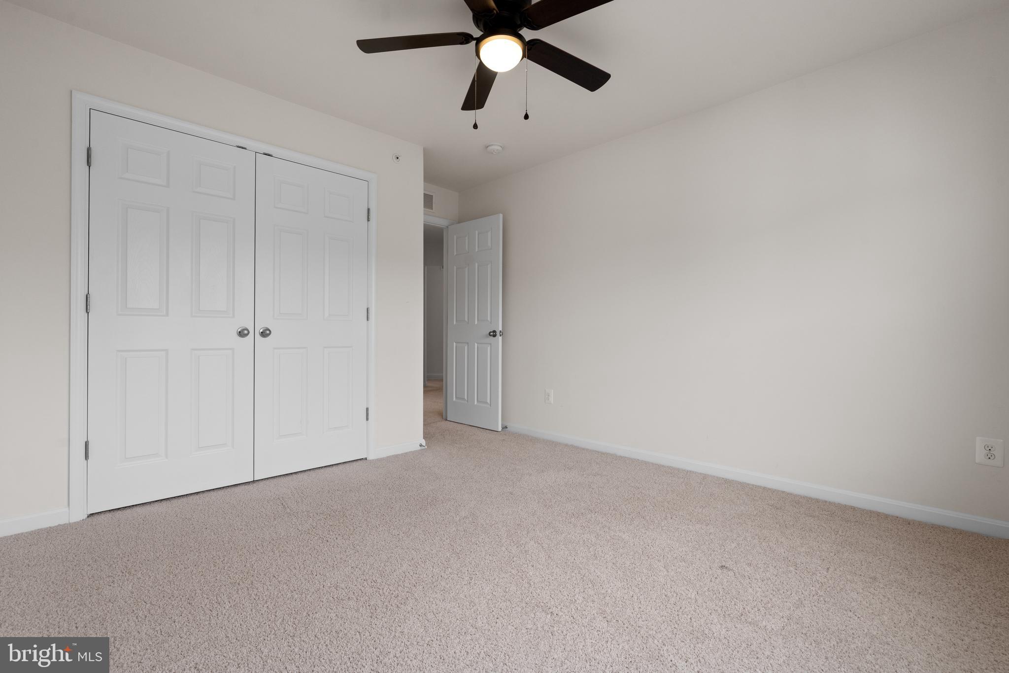 EAGLES POINTE - Residential