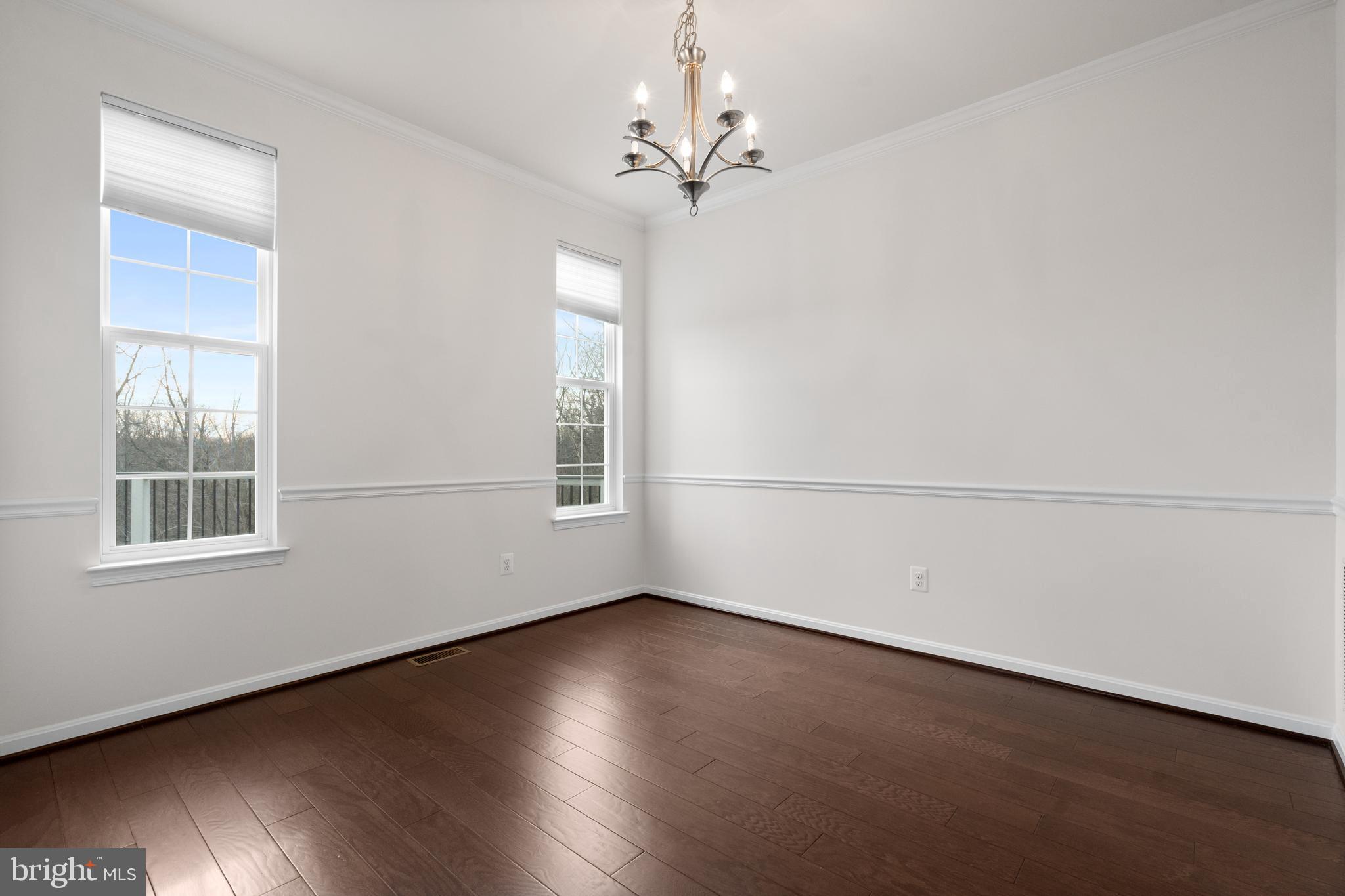 EAGLES POINTE - Residential