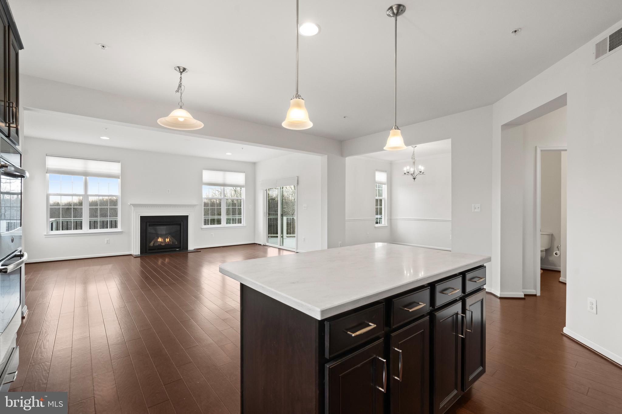 EAGLES POINTE - Residential