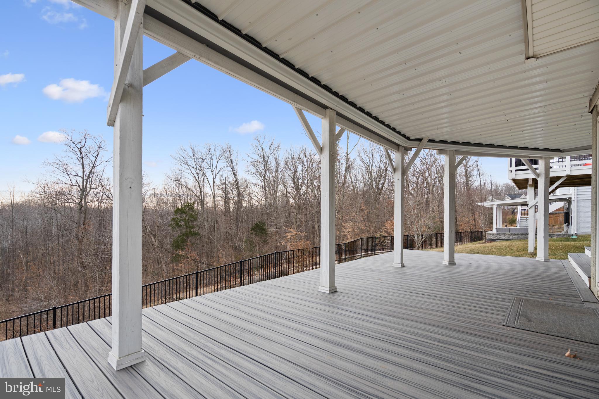 EAGLES POINTE - Residential