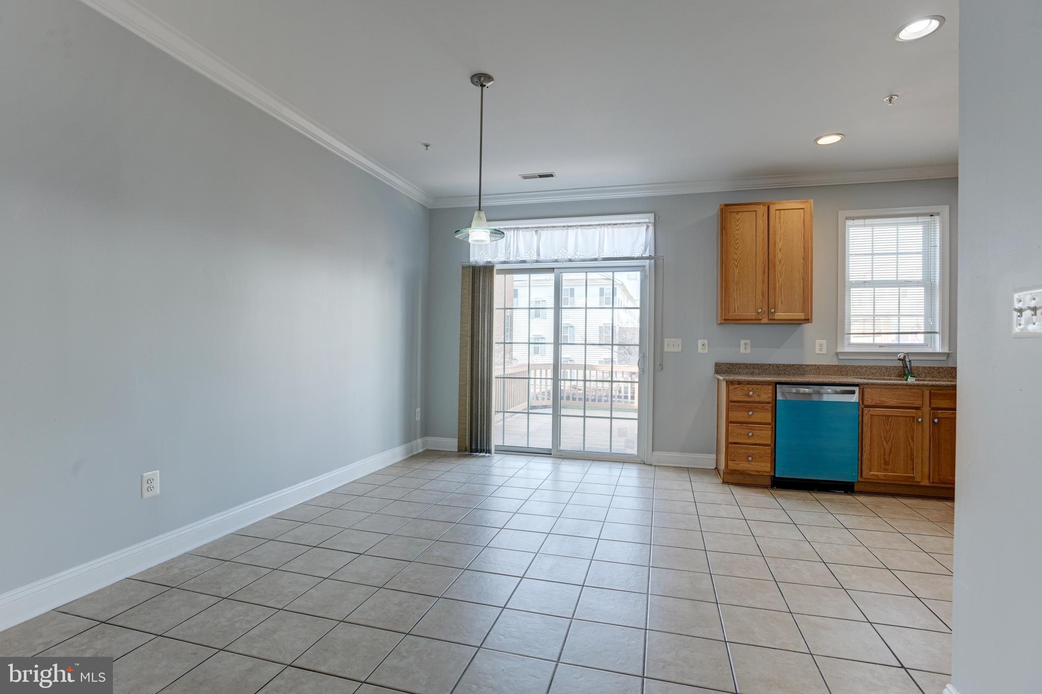 CAMDEN CROSSING - Residential