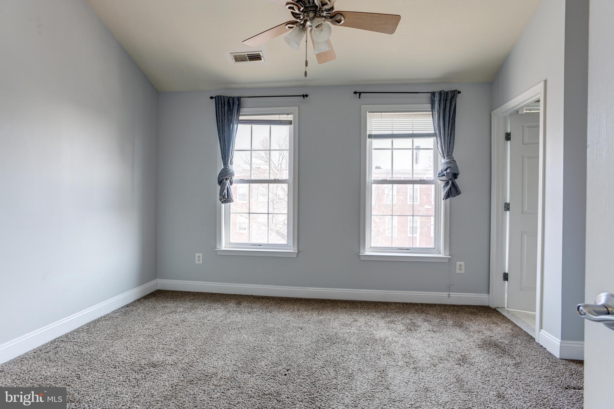 CAMDEN CROSSING - Residential