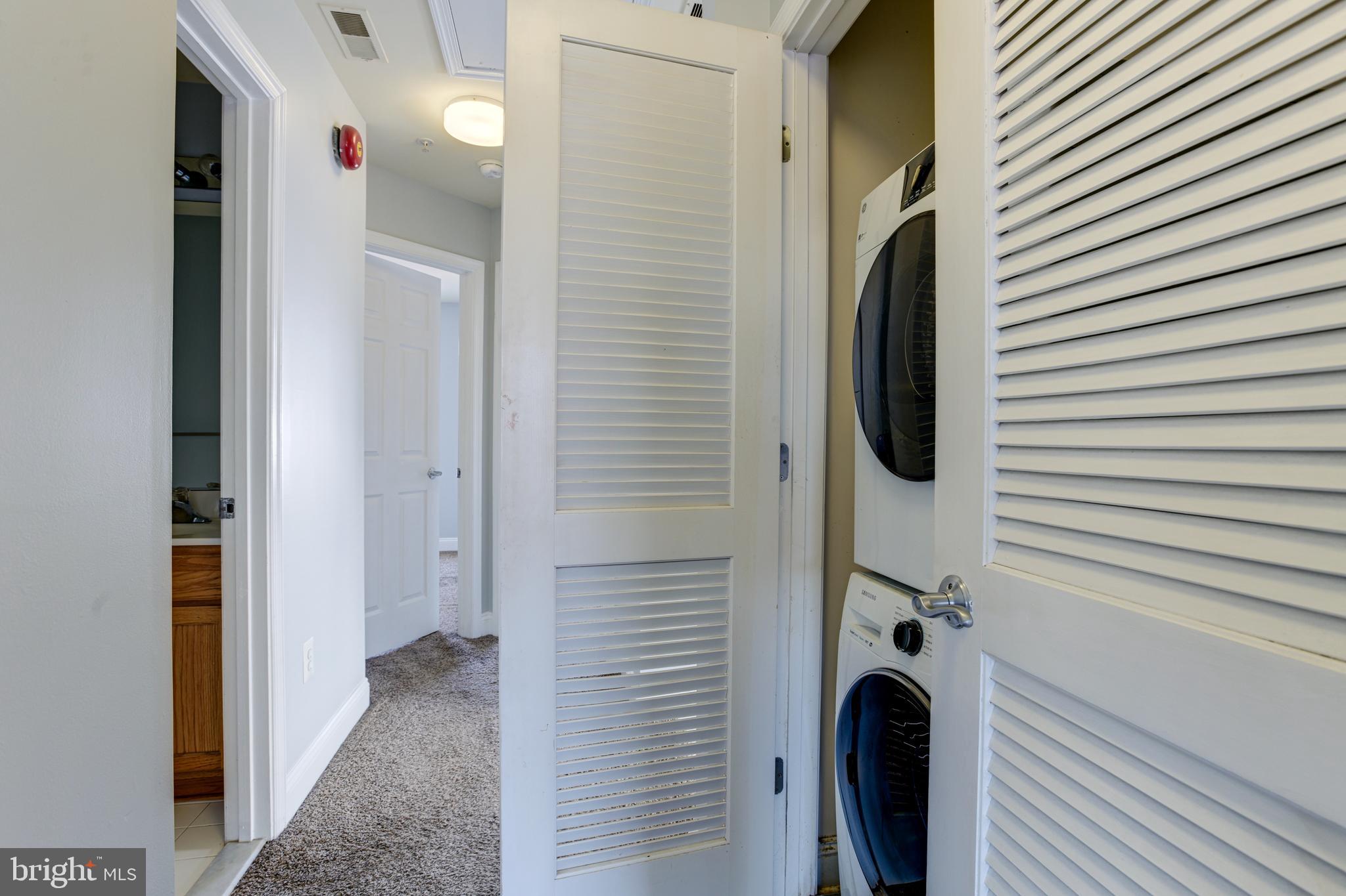 CAMDEN CROSSING - Residential