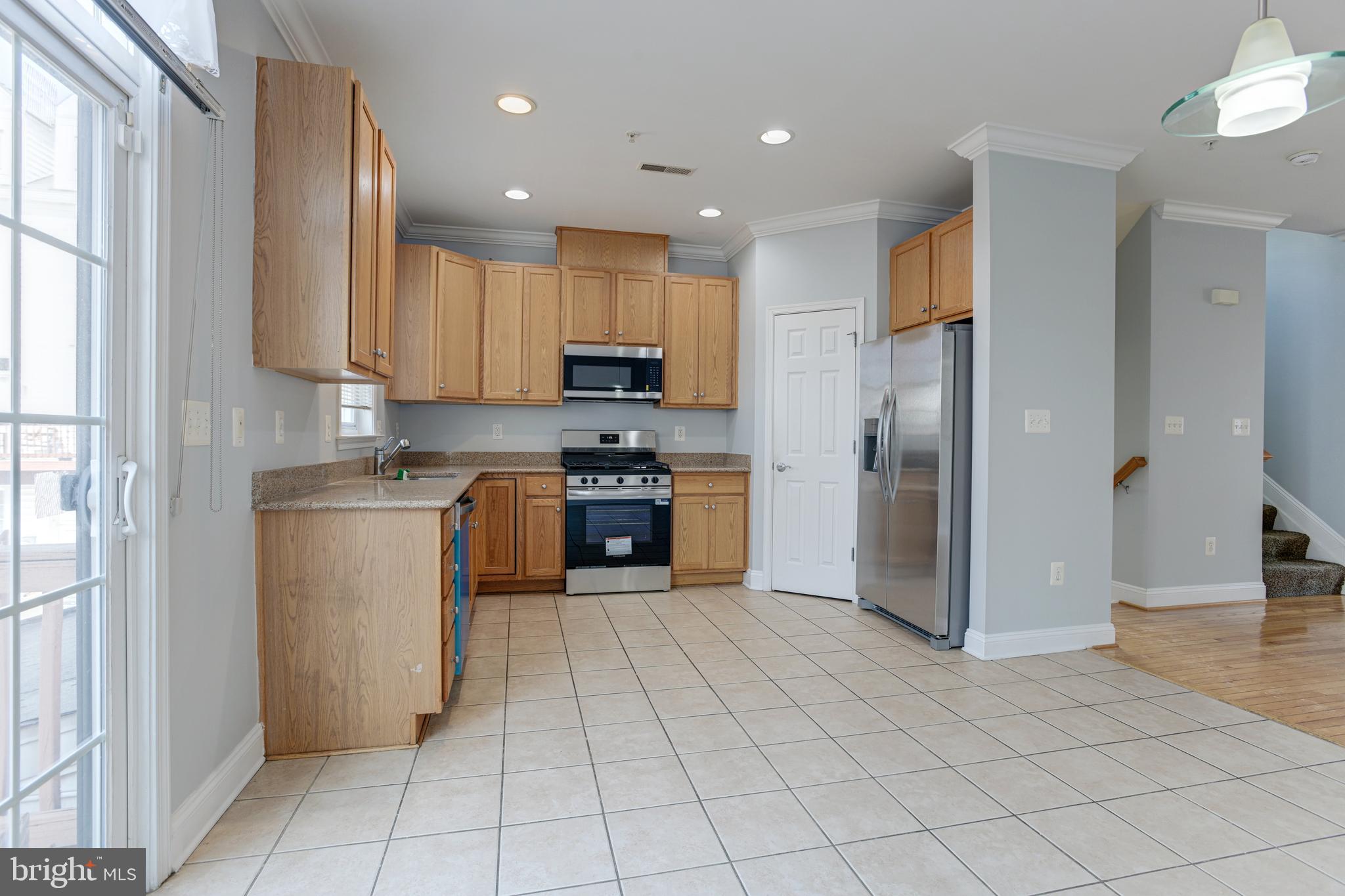 CAMDEN CROSSING - Residential