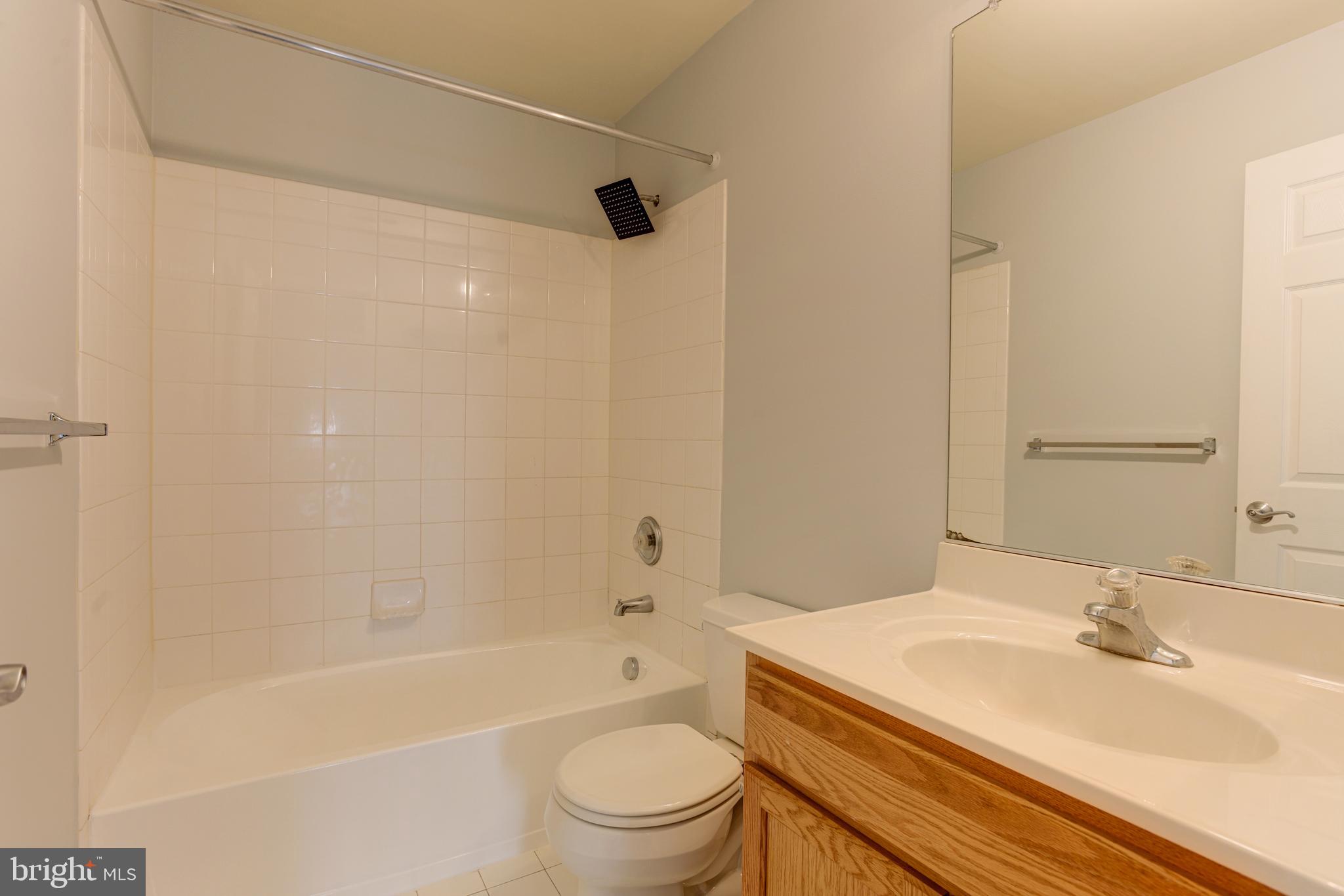 CAMDEN CROSSING - Residential