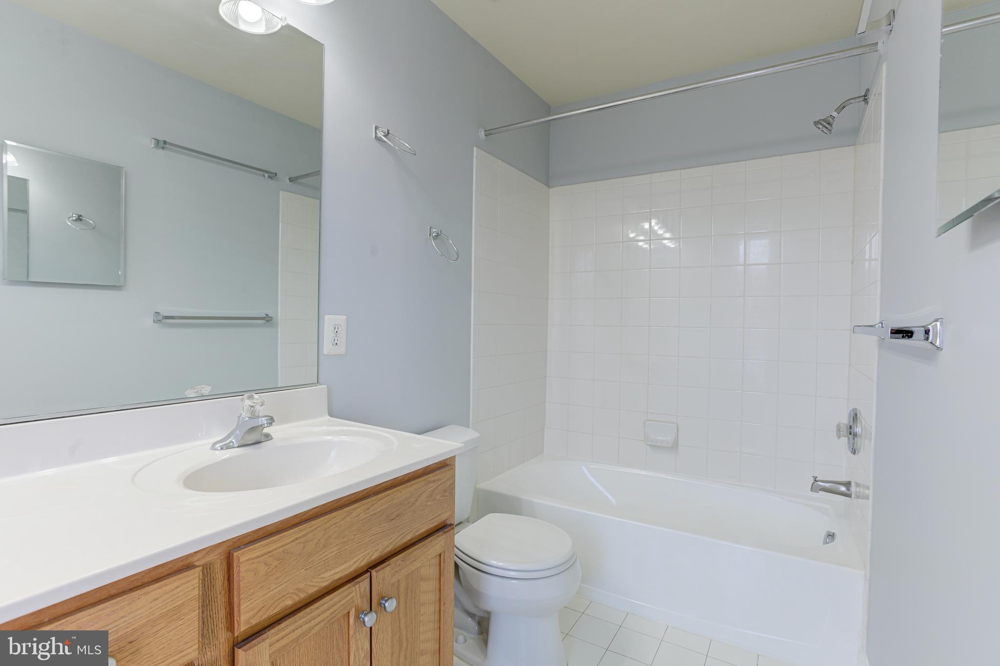 CAMDEN CROSSING - Residential