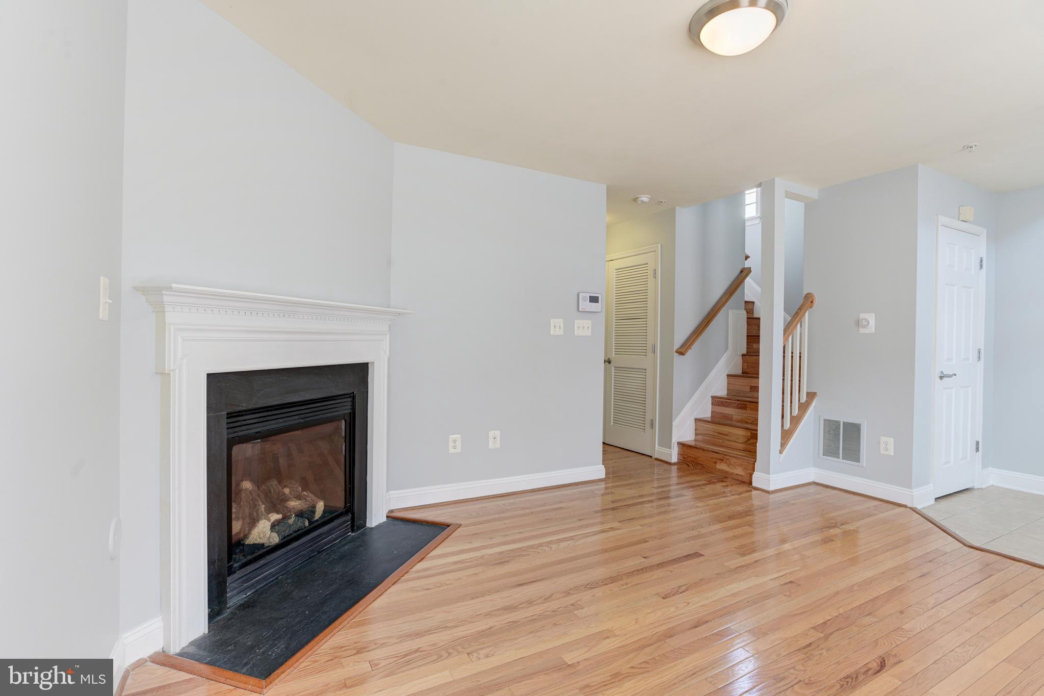 CAMDEN CROSSING - Residential