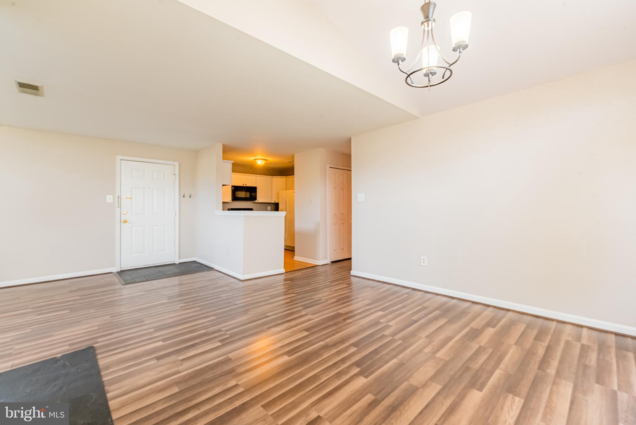 RIVERCHASE CONDOS - Residential