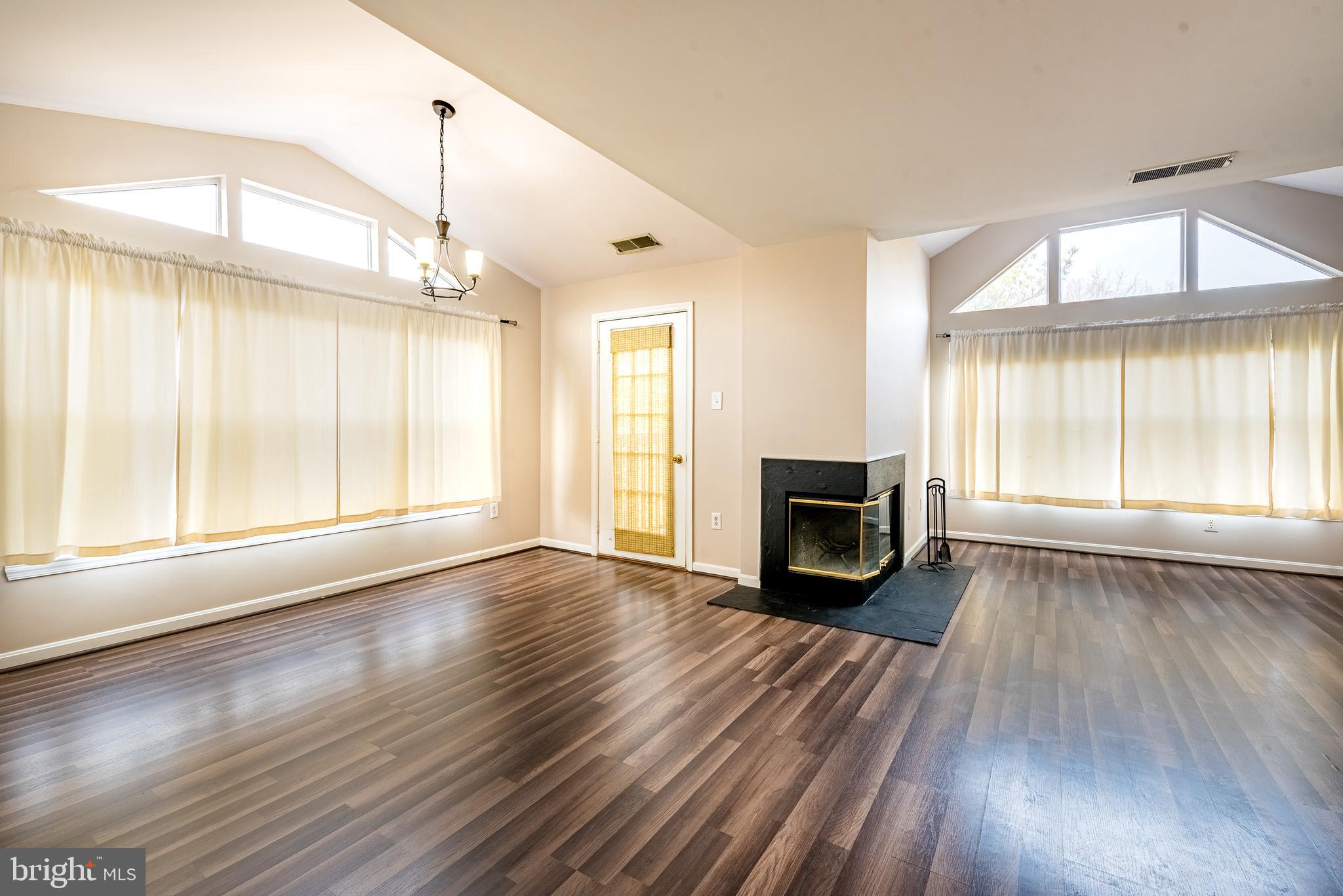 RIVERCHASE CONDOS - Residential