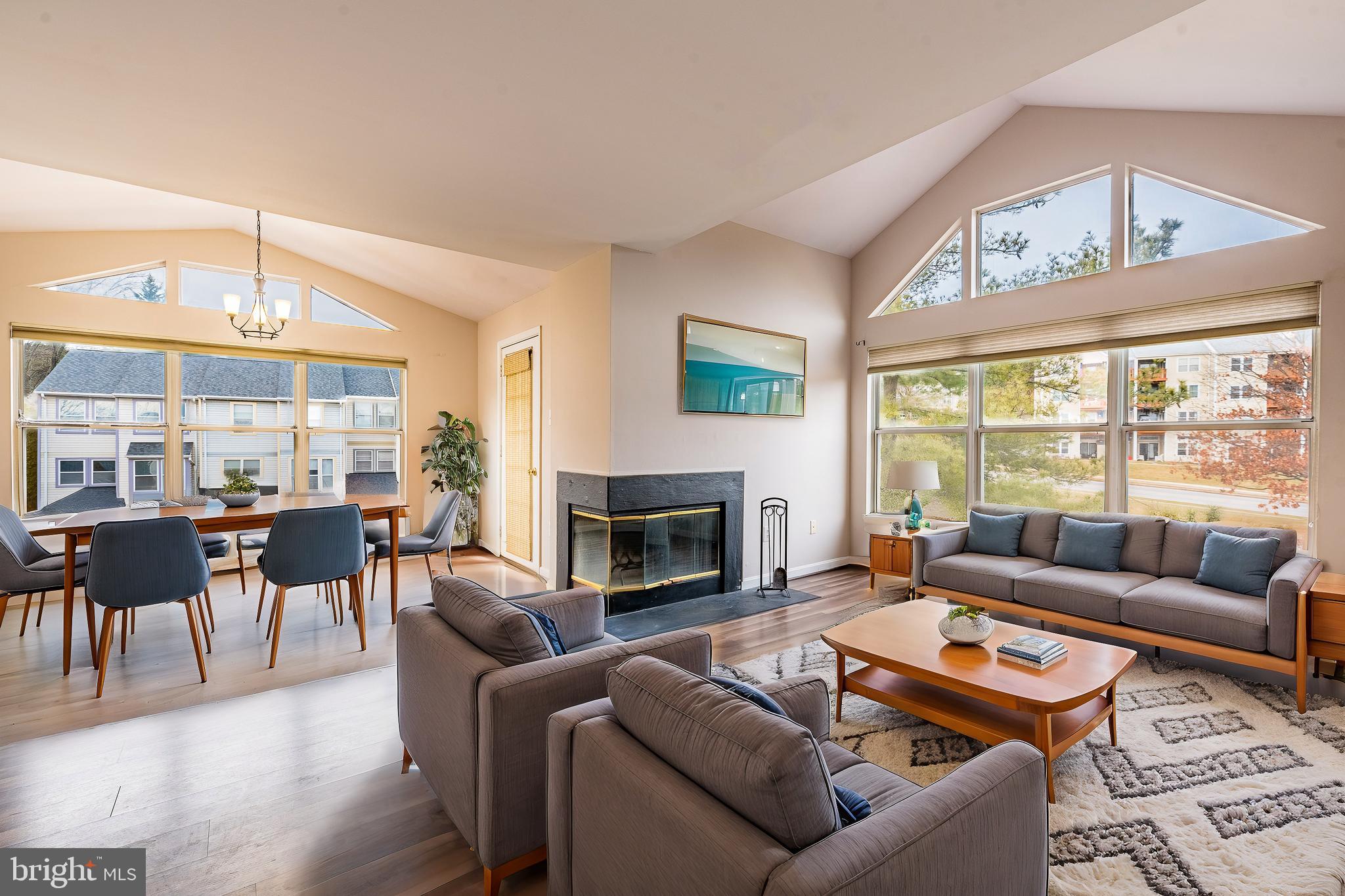 RIVERCHASE CONDOS - Residential