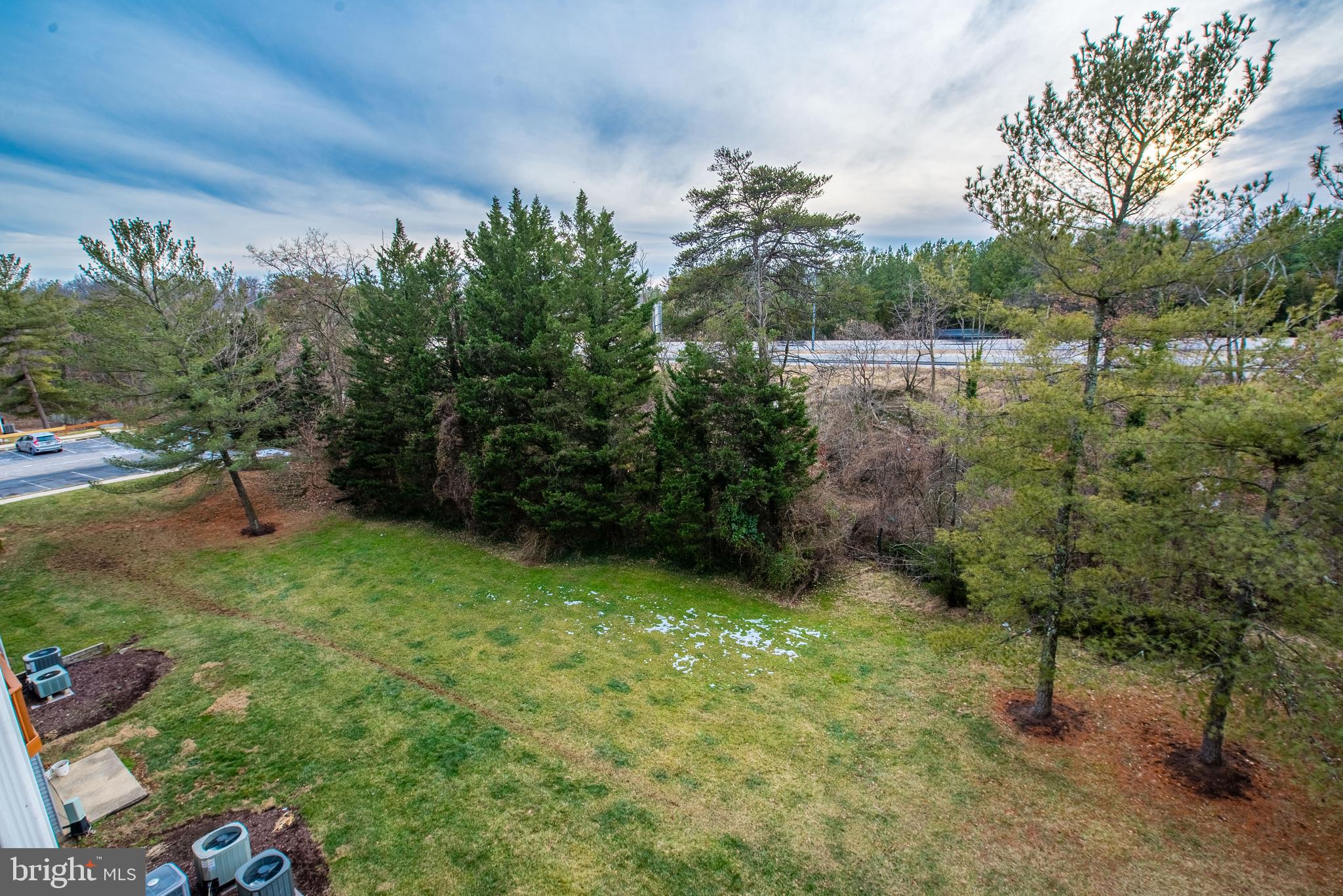 RIVERCHASE CONDOS - Residential