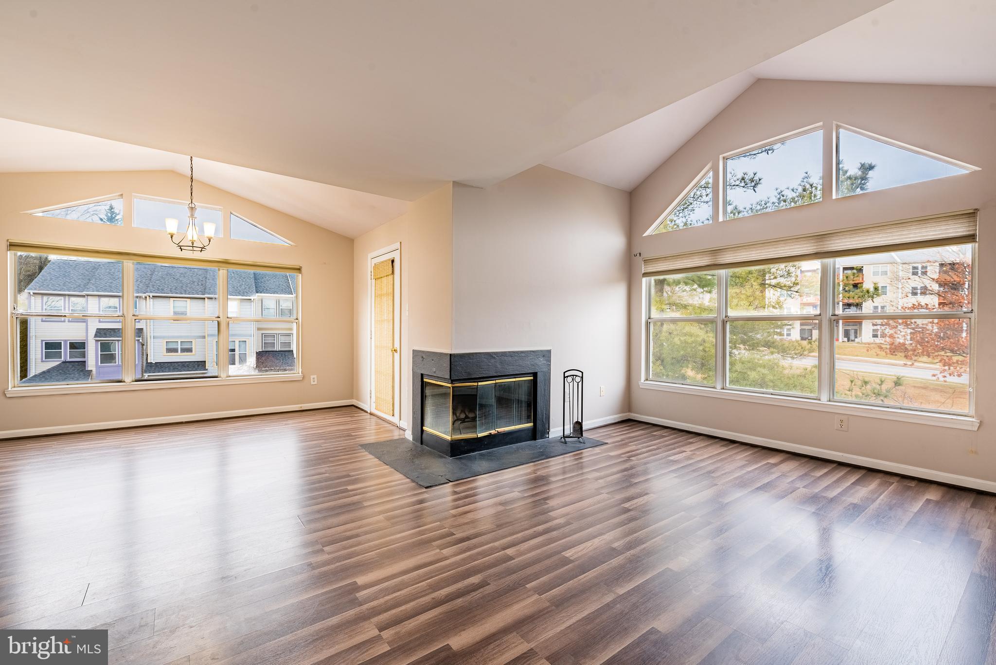 RIVERCHASE CONDOS - Residential