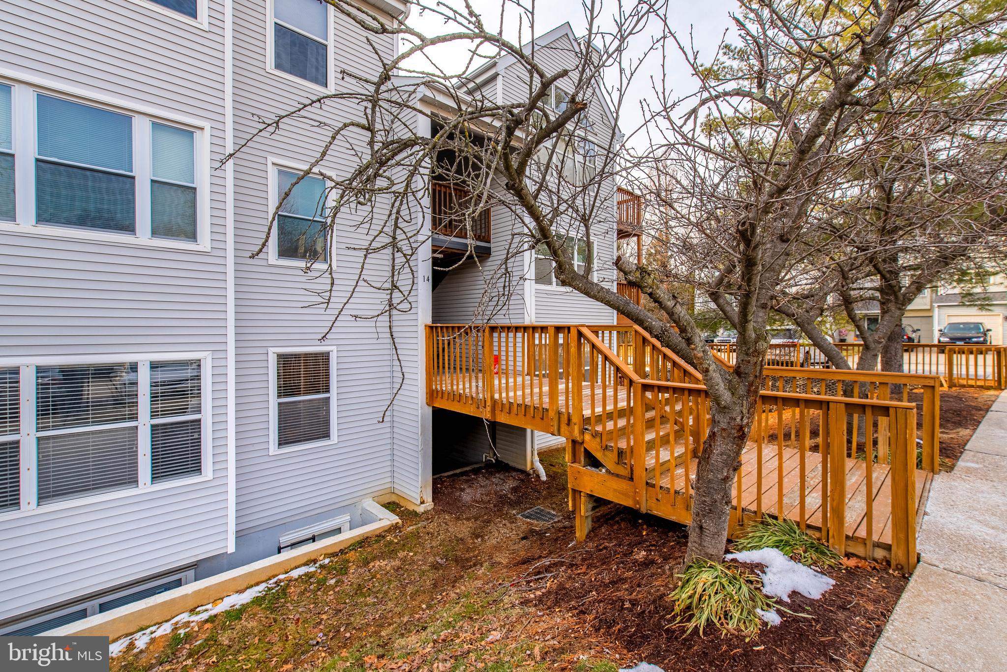 RIVERCHASE CONDOS - Residential