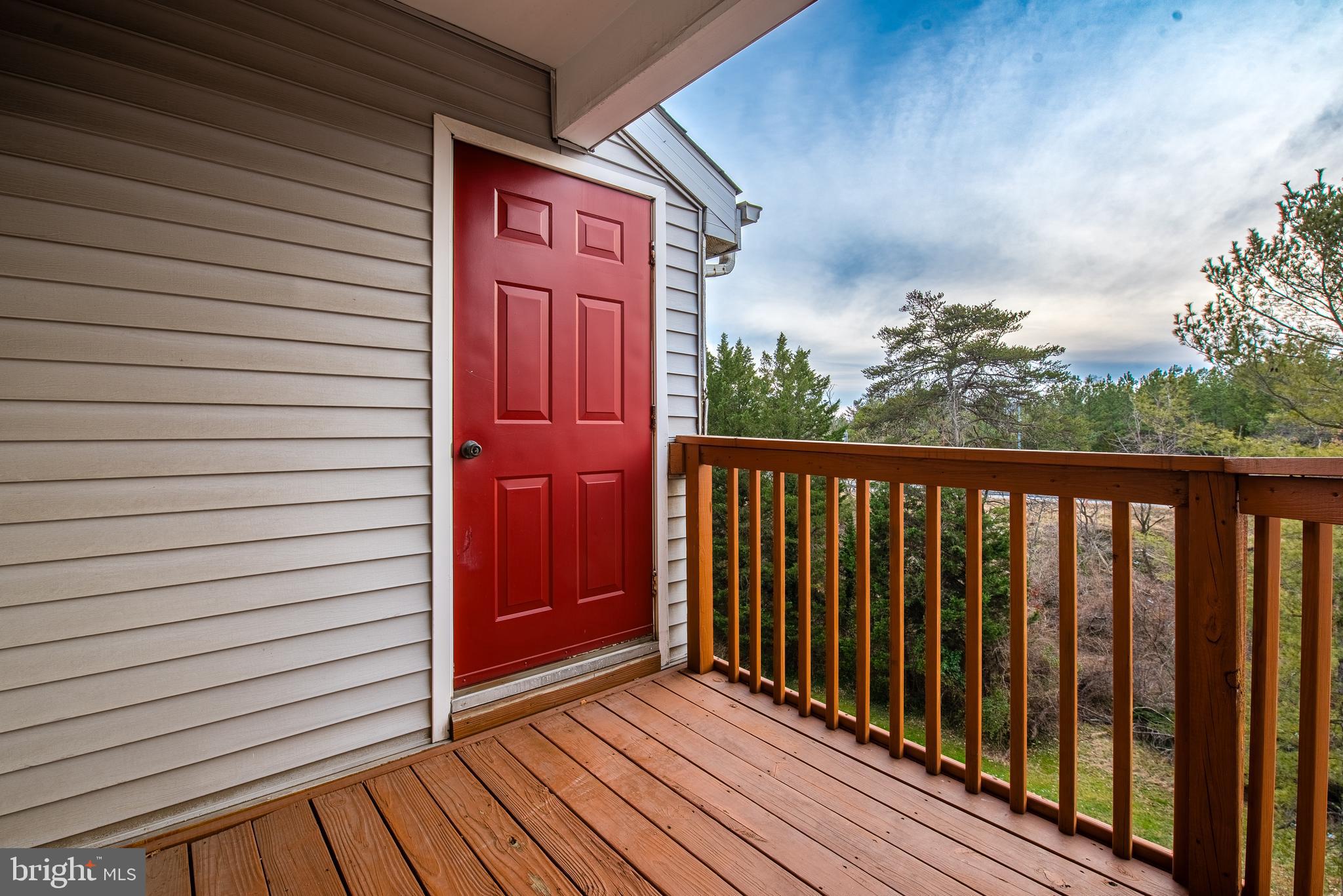 RIVERCHASE CONDOS - Residential