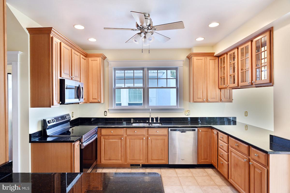 MURRAY HILL - Residential