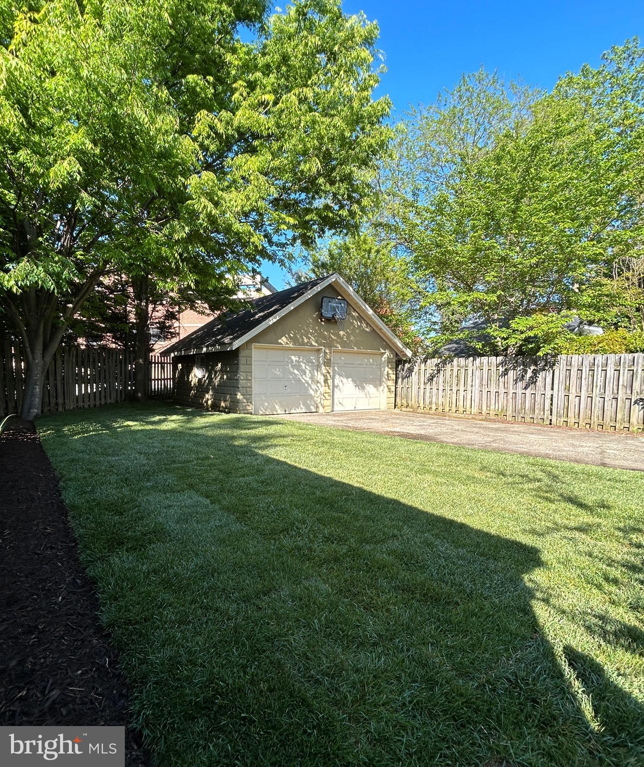 MURRAY HILL - Residential