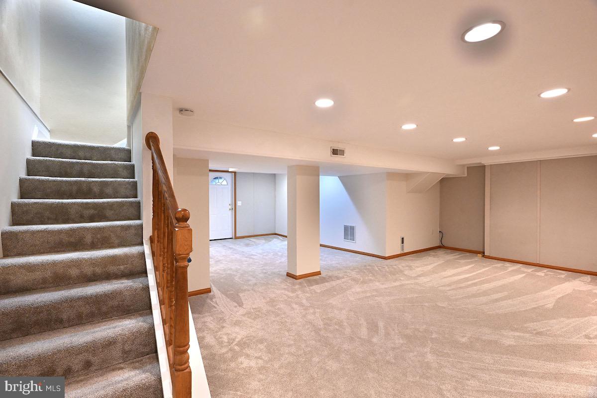 MURRAY HILL - Residential