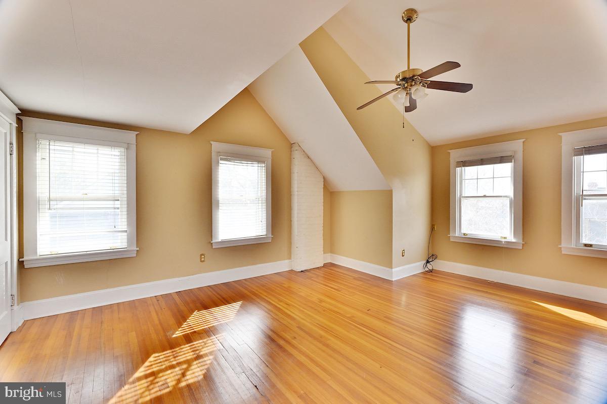 MURRAY HILL - Residential