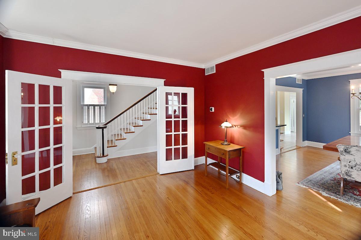 MURRAY HILL - Residential