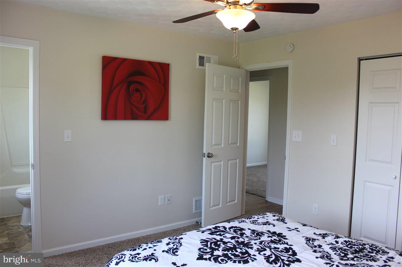 CLOVER LANE - Residential