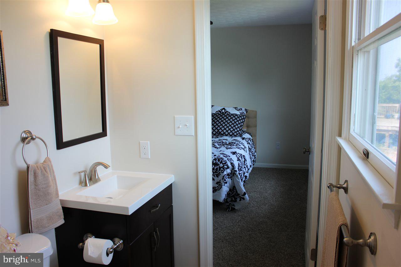 CLOVER LANE - Residential