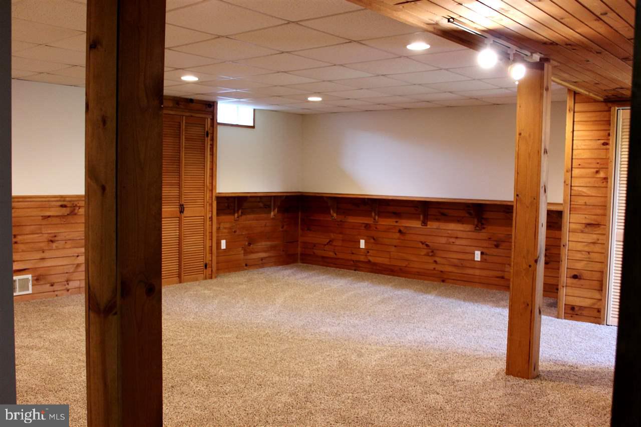 CLOVER LANE - Residential