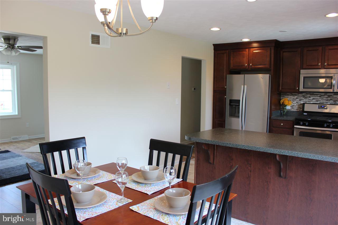 CLOVER LANE - Residential