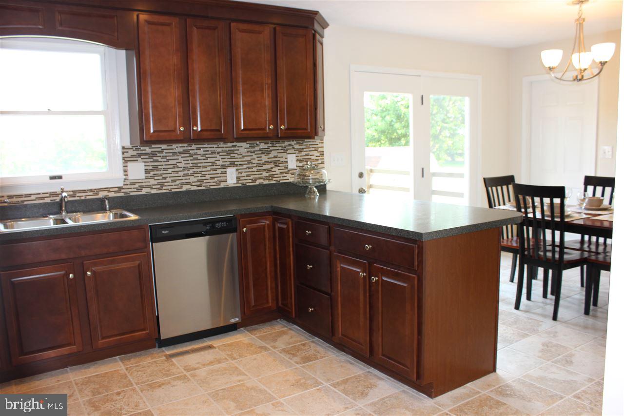 CLOVER LANE - Residential