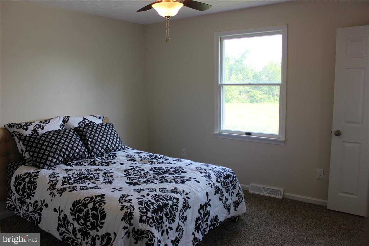 CLOVER LANE - Residential