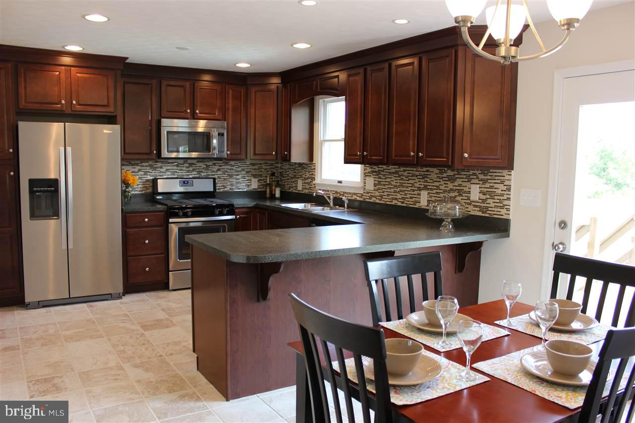 CLOVER LANE - Residential