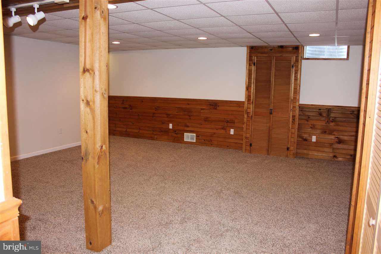 CLOVER LANE - Residential