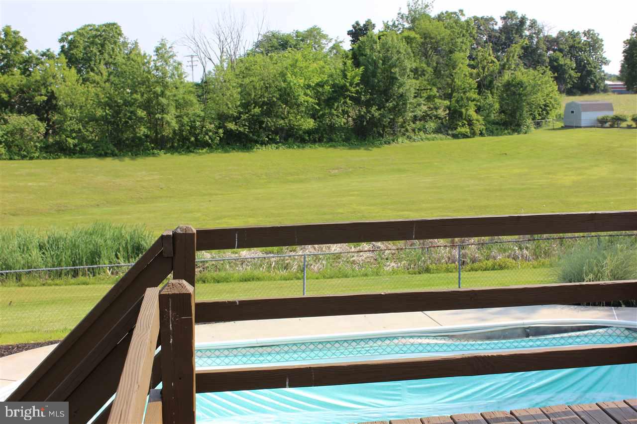 CLOVER LANE - Residential