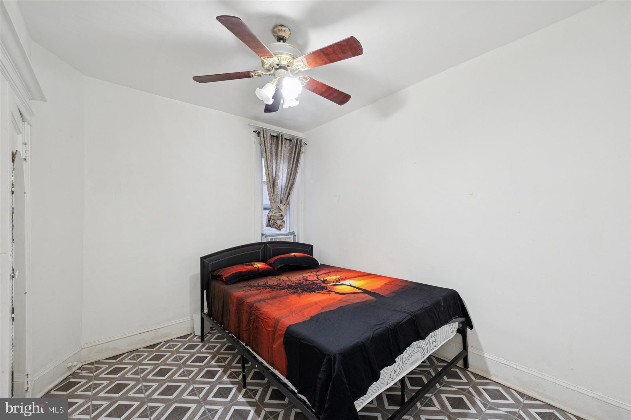 PHILADELPHIA (SOUTHWEST) - Residential