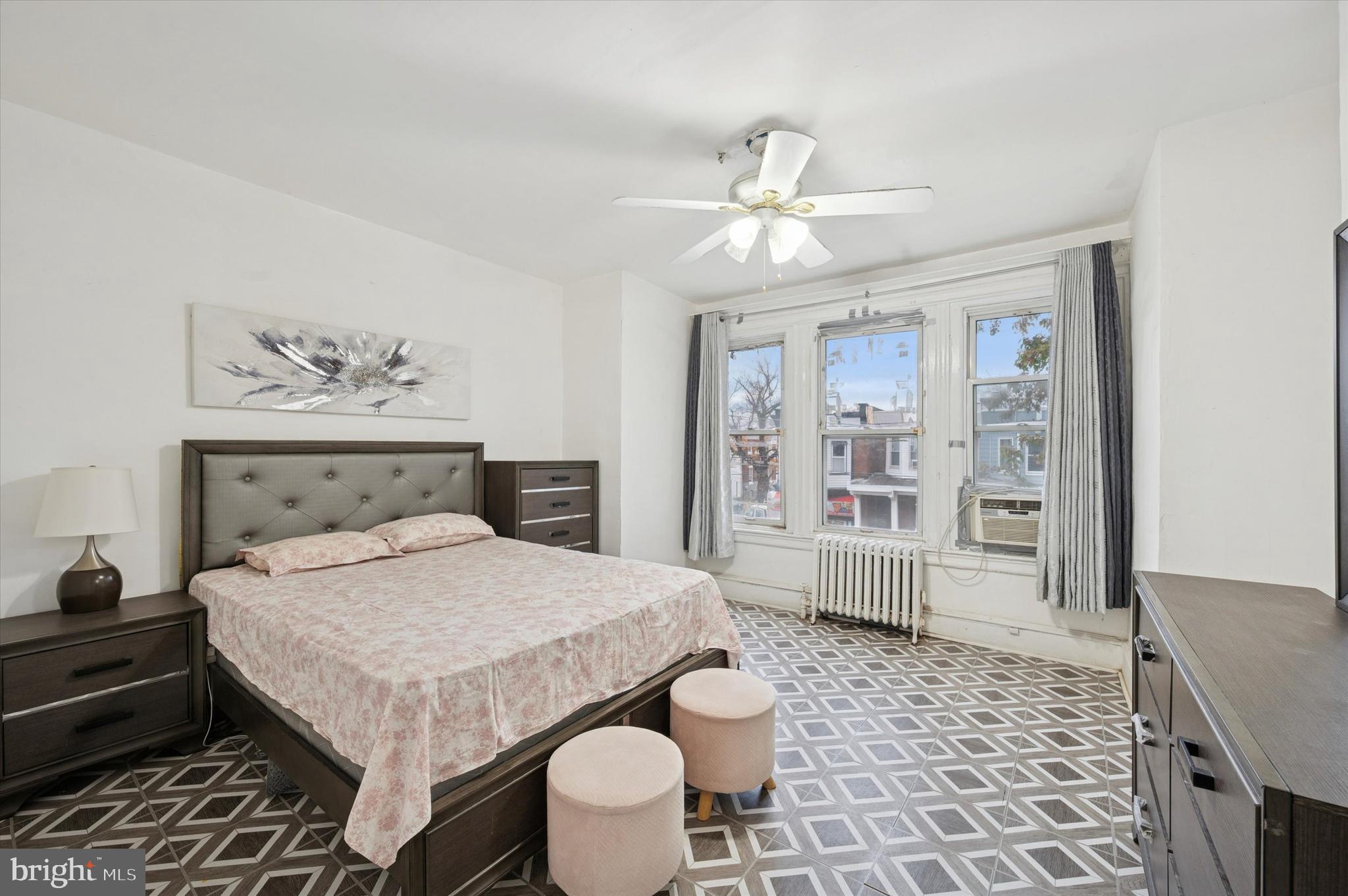 PHILADELPHIA (SOUTHWEST) - Residential