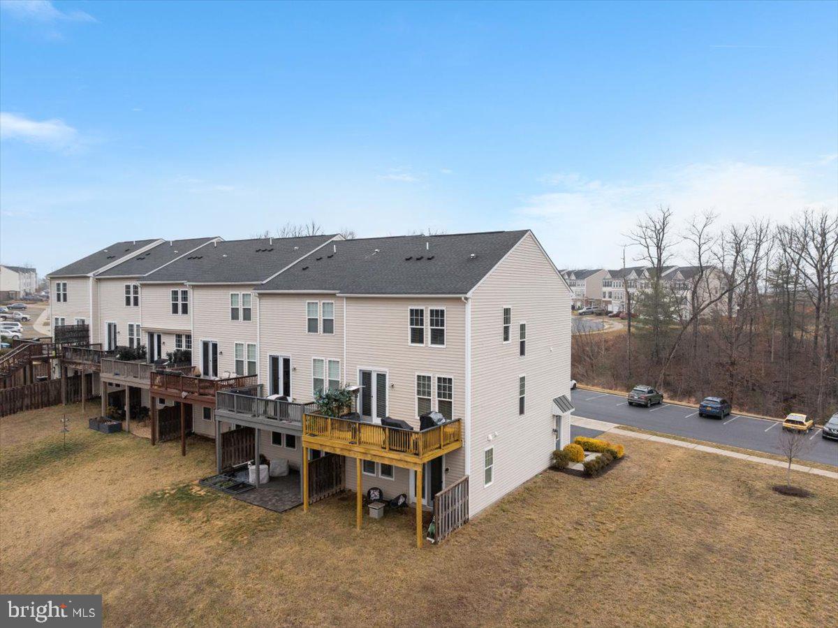 FIELDSTONE - Residential