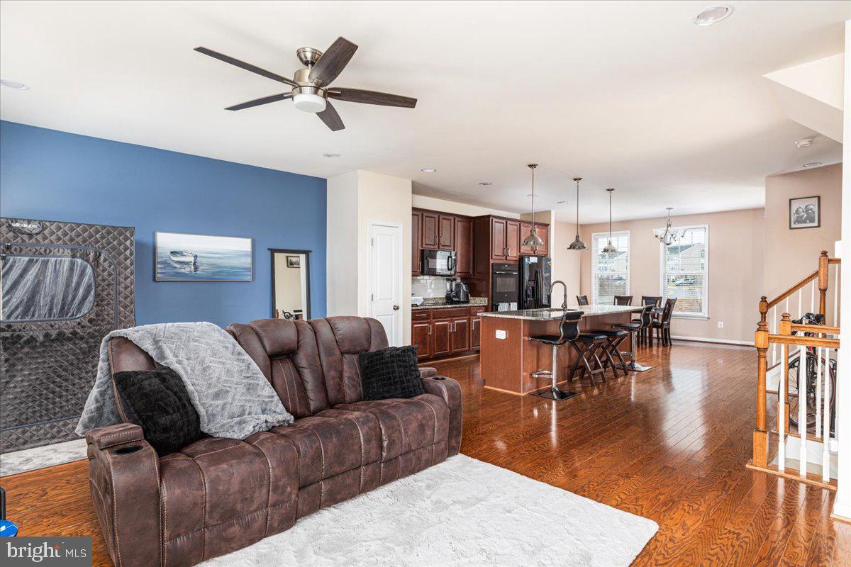 FIELDSTONE - Residential