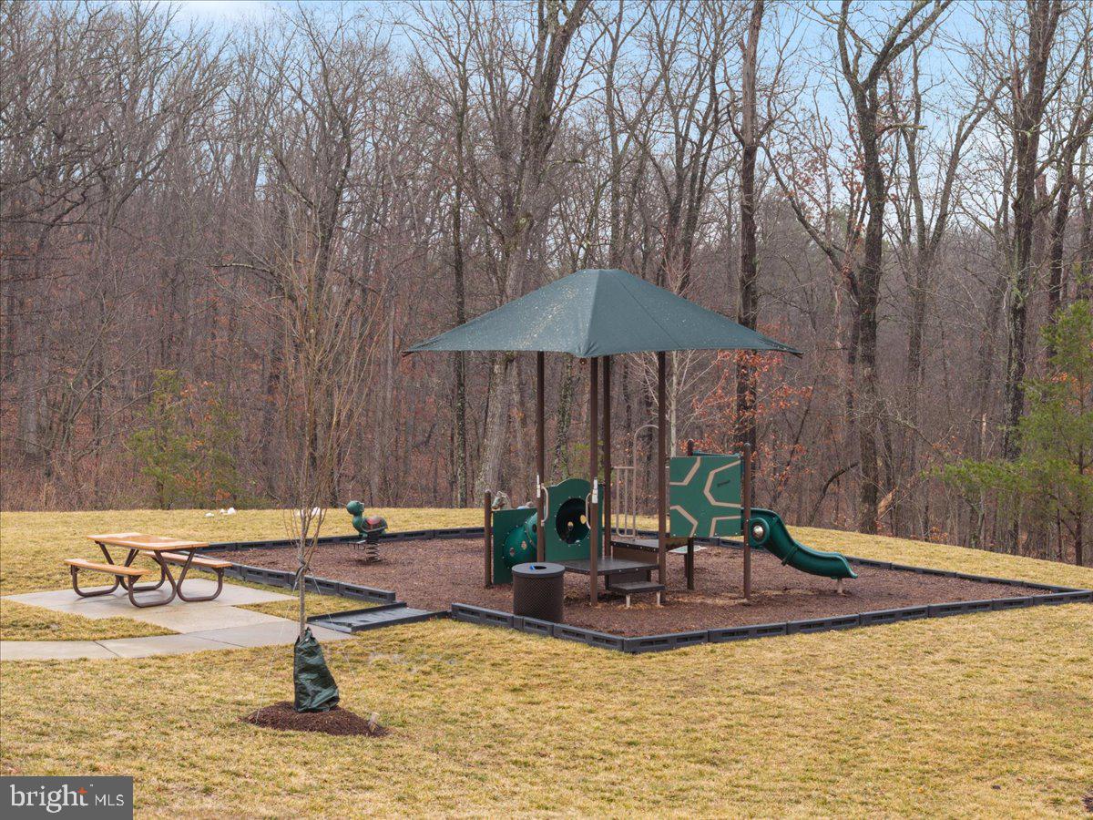 FIELDSTONE - Residential