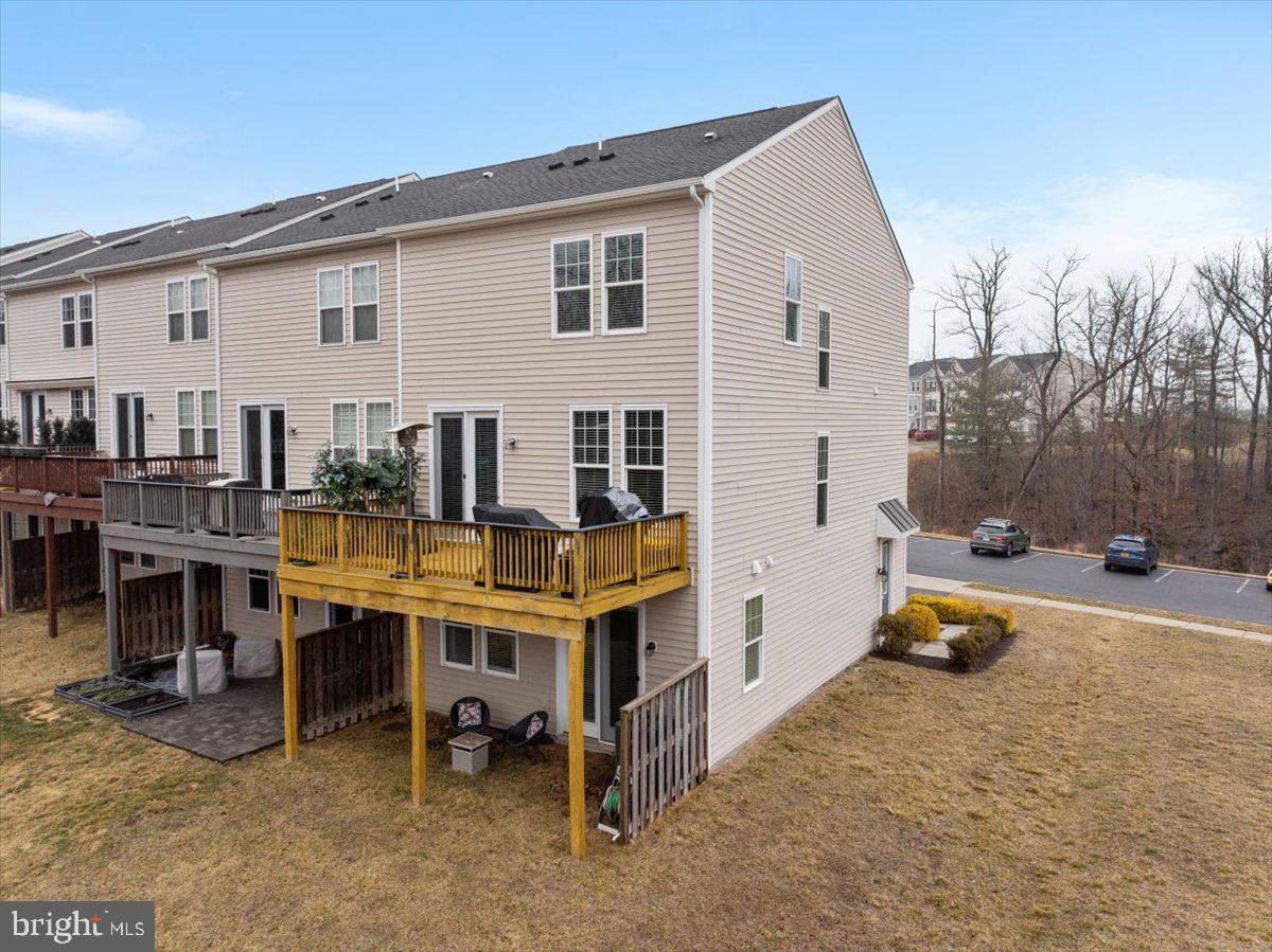 FIELDSTONE - Residential