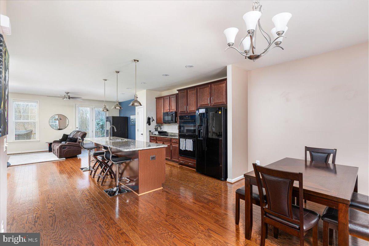 FIELDSTONE - Residential