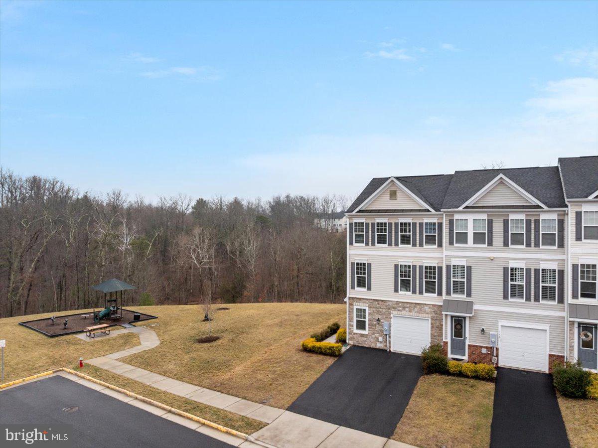 FIELDSTONE - Residential