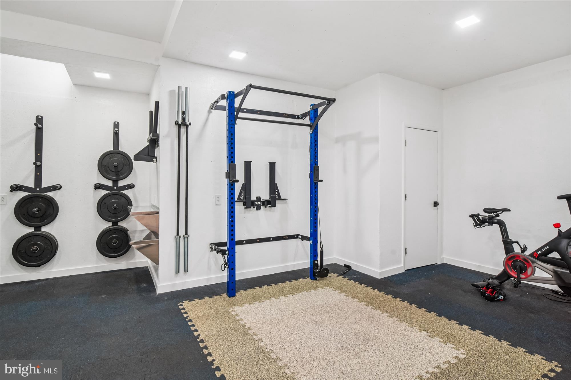 ABRAMS - Residential