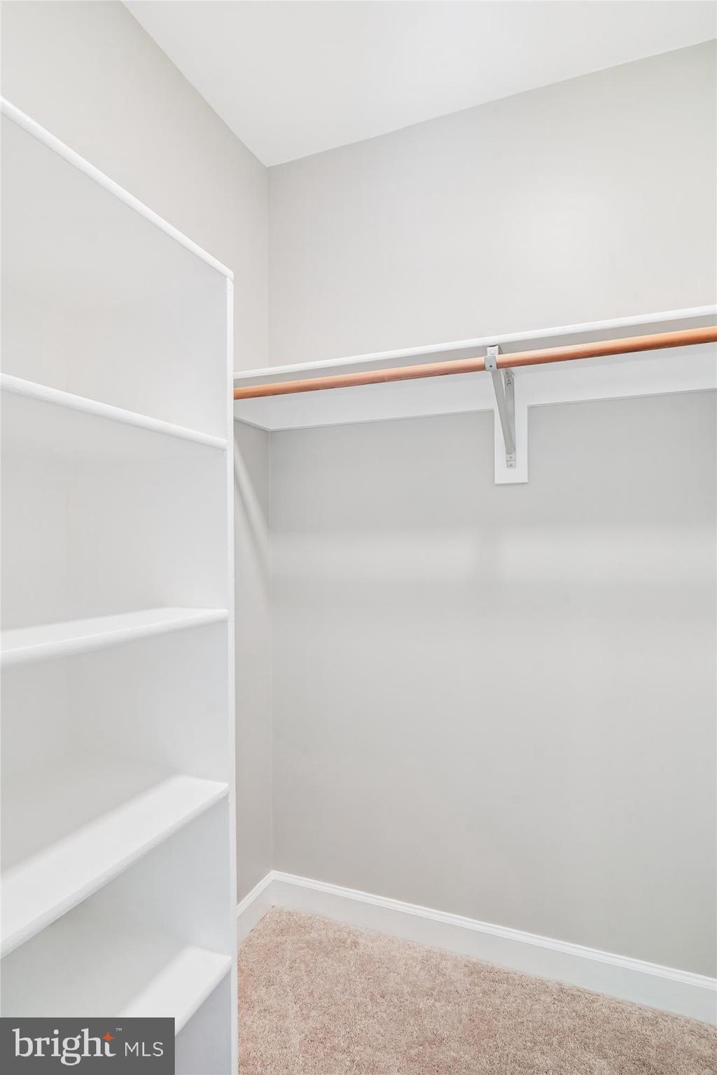 ABRAMS - Residential